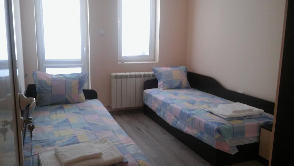Apartment Izabel Yambol Buitenkant foto