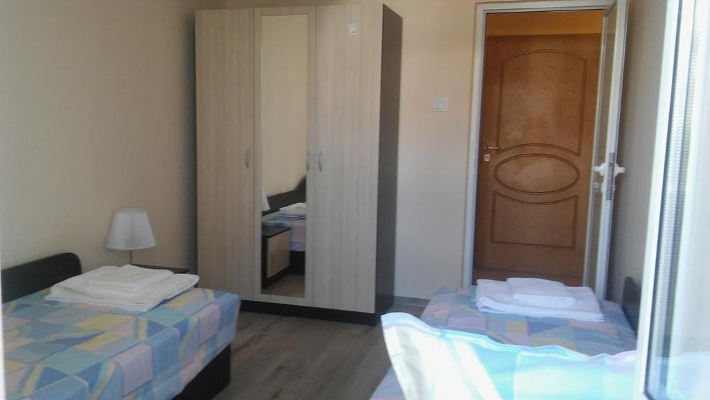 Apartment Izabel Yambol Buitenkant foto